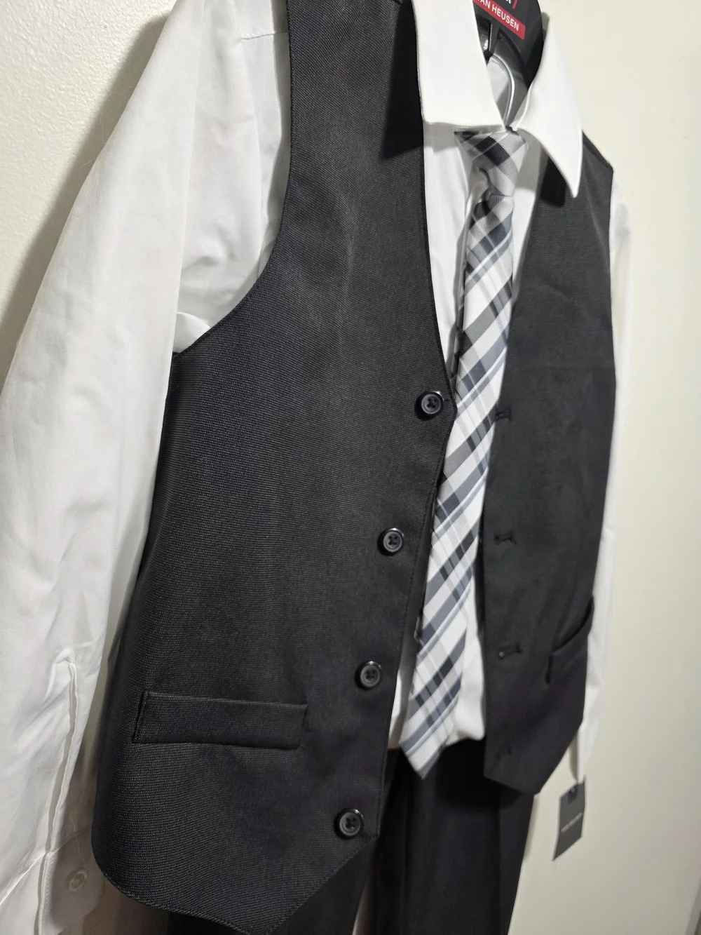 NWT! Van Heusen Boys Black Vest Set Size 8 Regular 4-Piece Suit Outfit